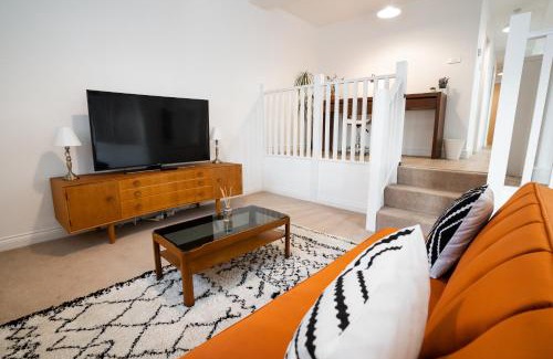Sheffield Apartment | The Amazing Triplex - City Centre - Free Parking