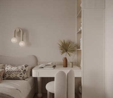 District 5 Apartment | The Amber Flame Saigon-Modern Hideout with Rooftop Pool & Bar Access-Near Bùi Viện