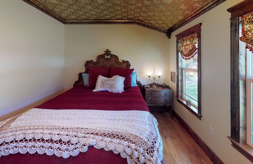 Salyer House | The Ammon Ranch Cottage