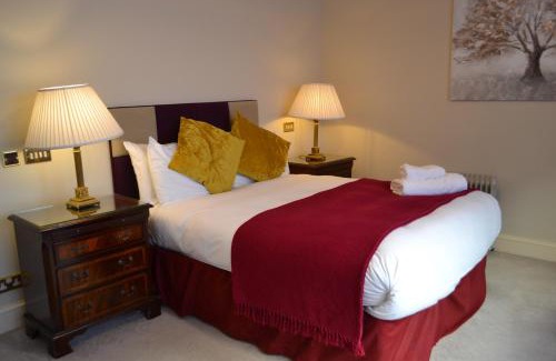 Guildford Hotel | The Angel Posting House & Livery