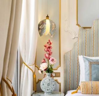 Faubourg-du-Roule Apartment | The Angelina Suite - Champs Elysées