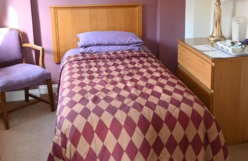 Tring Bed & Breakfast | The Anglers Retreat