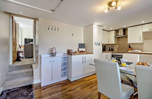 Libanus House | The Annex - Libanus - One Bedroom House, Sleeps 2