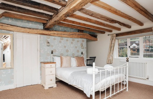Henley House | The Antelope