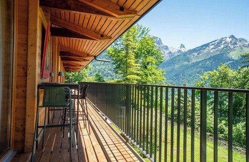 Barboleusaz Apartment | The apartment is located in La Barboleuse, approx. 150m from the Croix-de-Chaux - Gryon ski slope li