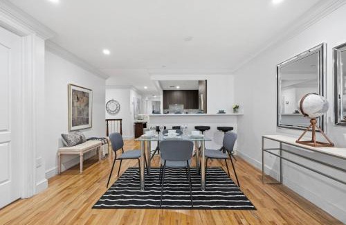 Harlem Apartment | The Apollo