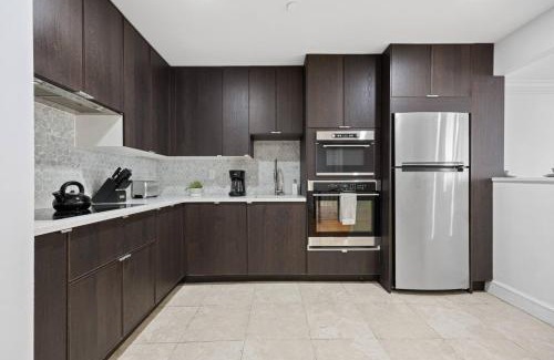 Harlem Apartment | The Apollo