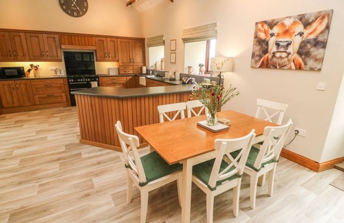 Richmond Cottage | The Arches Larklands