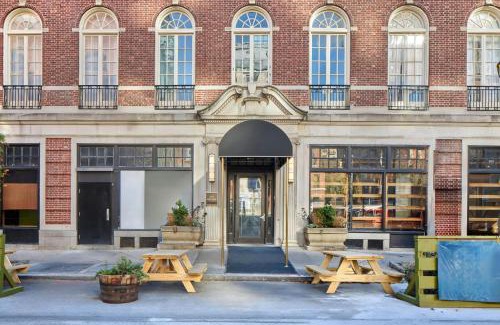 Gayborhood Hotel | The Arco Hotel Midtown Village, Sonder by Marriott Bonvoy