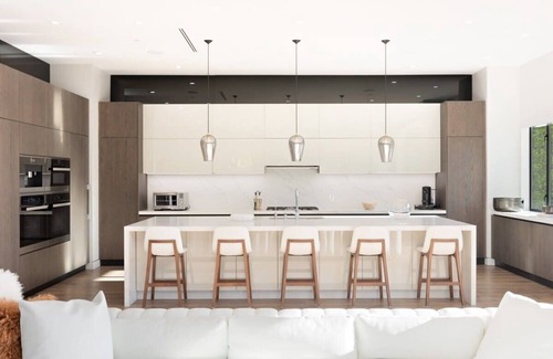 Fairfax District House | The Artezen Villa by Stay Awhile Villas
