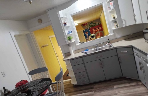 New Britain House | The Artist Den House