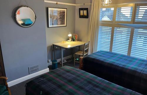 Oxford Bed & Breakfast | The Artist's house