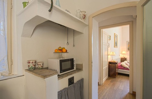 Lucca Historical Center Apartment | The Artist's house, in the heart of Lucca: Wi-Fi, A/C