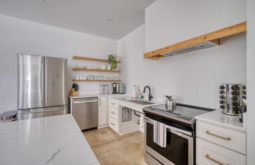 Humboldt Apartment | The Artist's Oasis on Alberta - 90 WalkScore