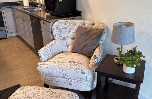 Moscow Apartment | The Asbury House Guest Rentals