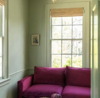Cannonborough Elliotborough Bed & Breakfast | The Ashley Veranda King Suite with Breakfast