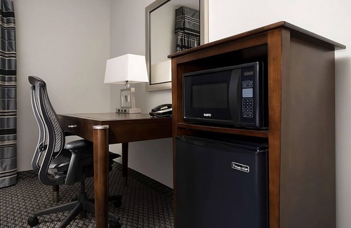 Athens Hotel | The Athens Hideaway! Indoor Pool, Free Breakfast, Free Parking!