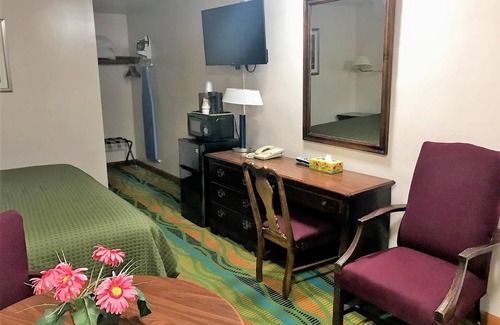 East Wareham Hotel | The Atlantic Motel