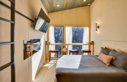 Wildwood House | The Atlas Cedar Treehouse at Treetop Escapes