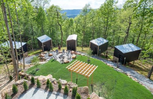 Wildwood House | The Atlas Cedar Treehouse at Treetop Escapes