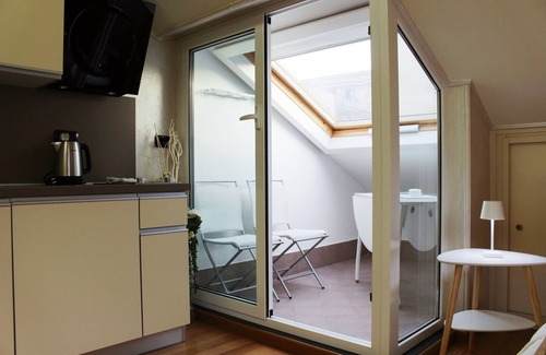 Loano Apartment | The Attic by the Sea [Old Town-Loano-Garage]