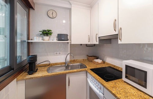 Vigo Apartment | The balcony of Berbes