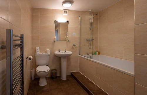 Anstruther Hotel | The Bank