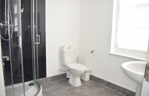 Barking Hotel | The Bank Hotel