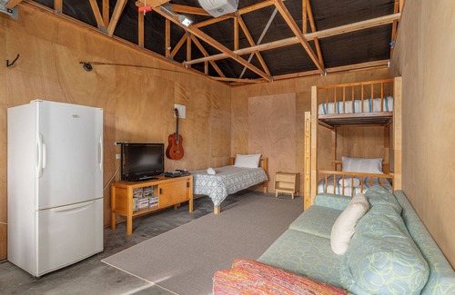 Hahei House | The Barn - Hahei Holiday Home