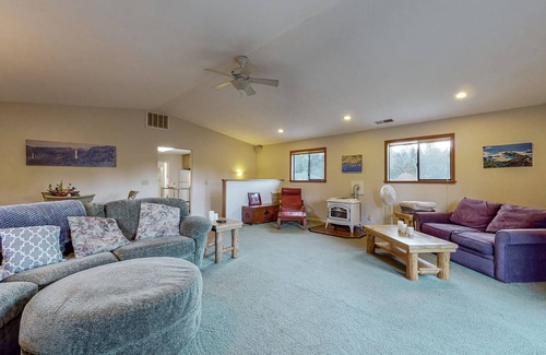 Arcata Apartment | “The Barn”
