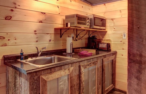 Cosby House | The BarnLoft at Foothills Farm Cosby/Gatlinburg