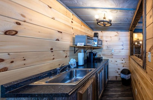 Cosby House | The BarnLoft at Foothills Farm Cosby/Gatlinburg