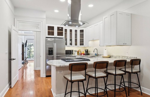 French Quarter Apartment | The Basin Suite- French Quarter Views!