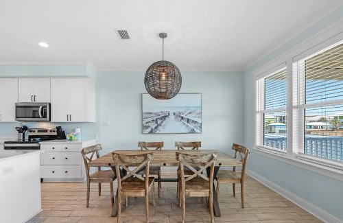Gulf Shores House | The Beach Fox with Private Pool