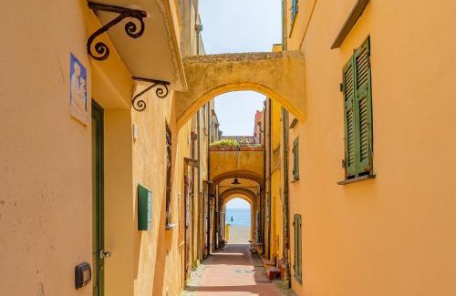 Varigotti Apartment | The Beach One