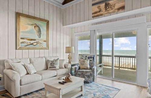 Pine Knoll Shores House | The Beachcomber home