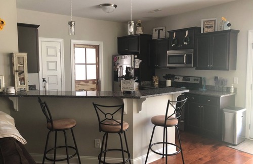 Hubert House | The Beagle Cottage - 4 BR Built 2016