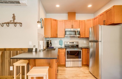 Leavenworth House | The Bear Den - Quaint Retreat Close To Town