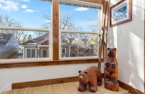 University Park Apartment | The Beautiful Bears Den! Walk to Old Town and CSU!