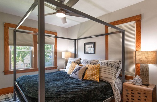 Benson House | The Beautiful Raven Cottage