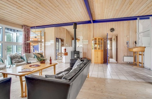 Hirtshals House | The beautiful vacation home is well placed at the end of a dead end street.