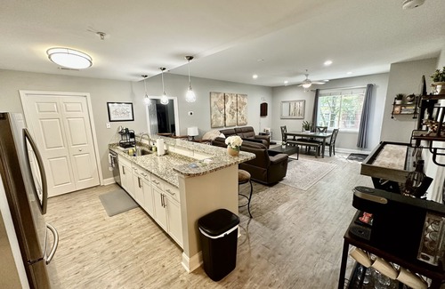 Greenville Downtown Condo | “The Beehive” - Private Balcony Overlooking Main Street in Downtown Greenville