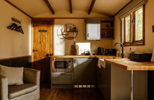 Ladbroke Hotel | The Bell Inn, Ladbroke