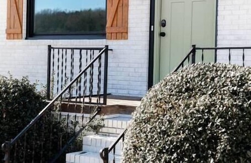 Southmont House | The Bella Brickhouse