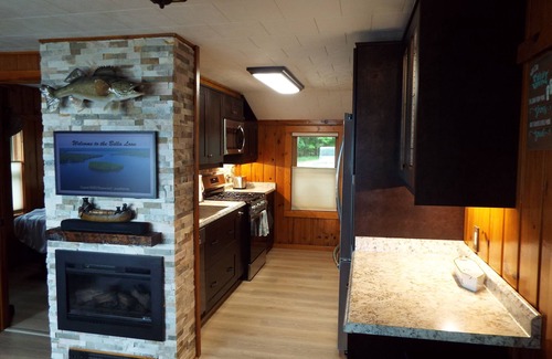 Conover House | The Bella Loon Cabin on South Twin Lake