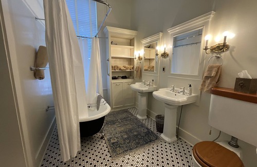 Wayside Bed & Breakfast | The Belmont 1857