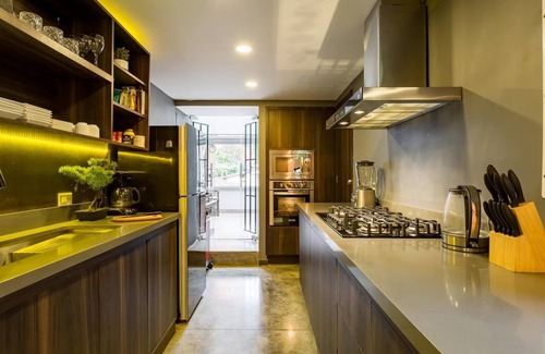 La Florida Apartment | The Belmonte Penthouse | Daily Clean | Bfast | Sound System | Dimmable Lights