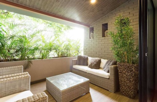 La Florida Apartment | The Belmonte Penthouse | Daily Clean | Bfast | Sound System | Dimmable Lights