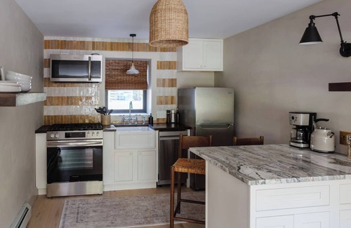 Phoenicia House | The Bend: Boutique Stays - Pool, Waterfront, Sauna
