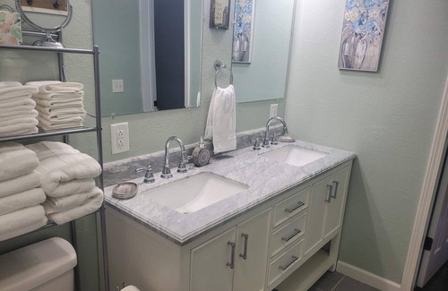 Excelsior Springs House | The Benton House Home Away From Home